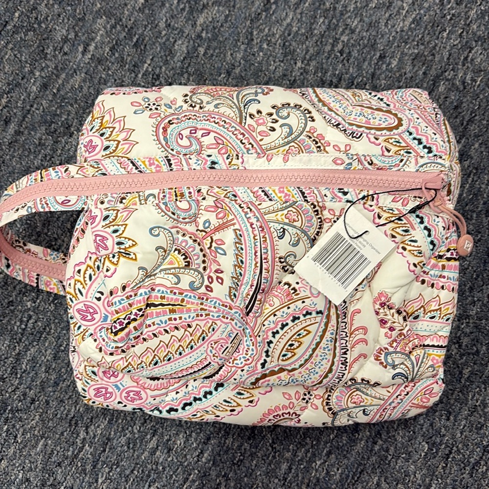 Vera Bradley Featherweight Hanging Organizer, Sand Paisley, NWT